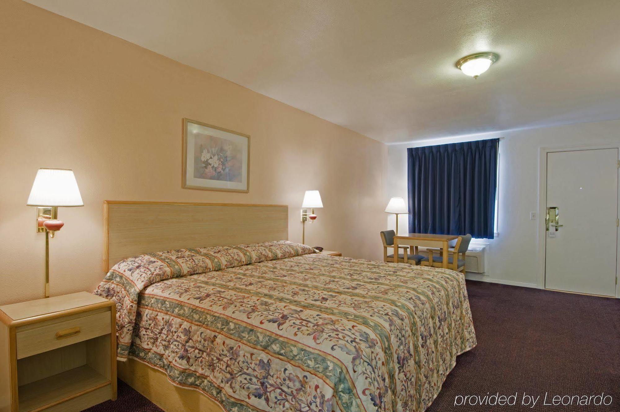 Americas Best Value Inn Altus Room photo